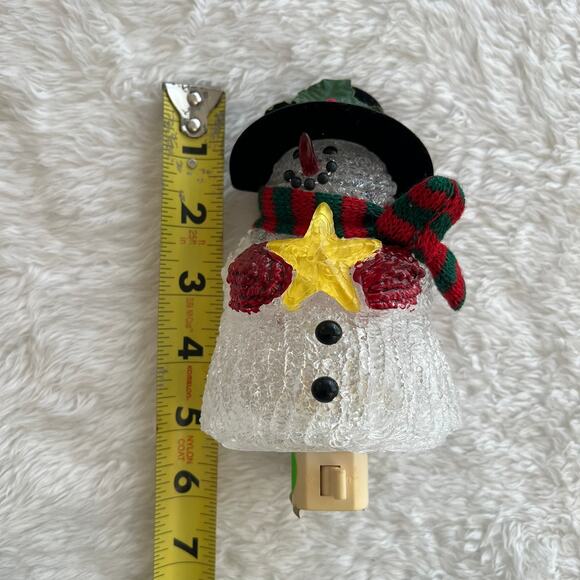 2 Vintage Avon Exclusive, Chilly Sam Night Light Snowman (Tested/Working) - Picture 5 of 5